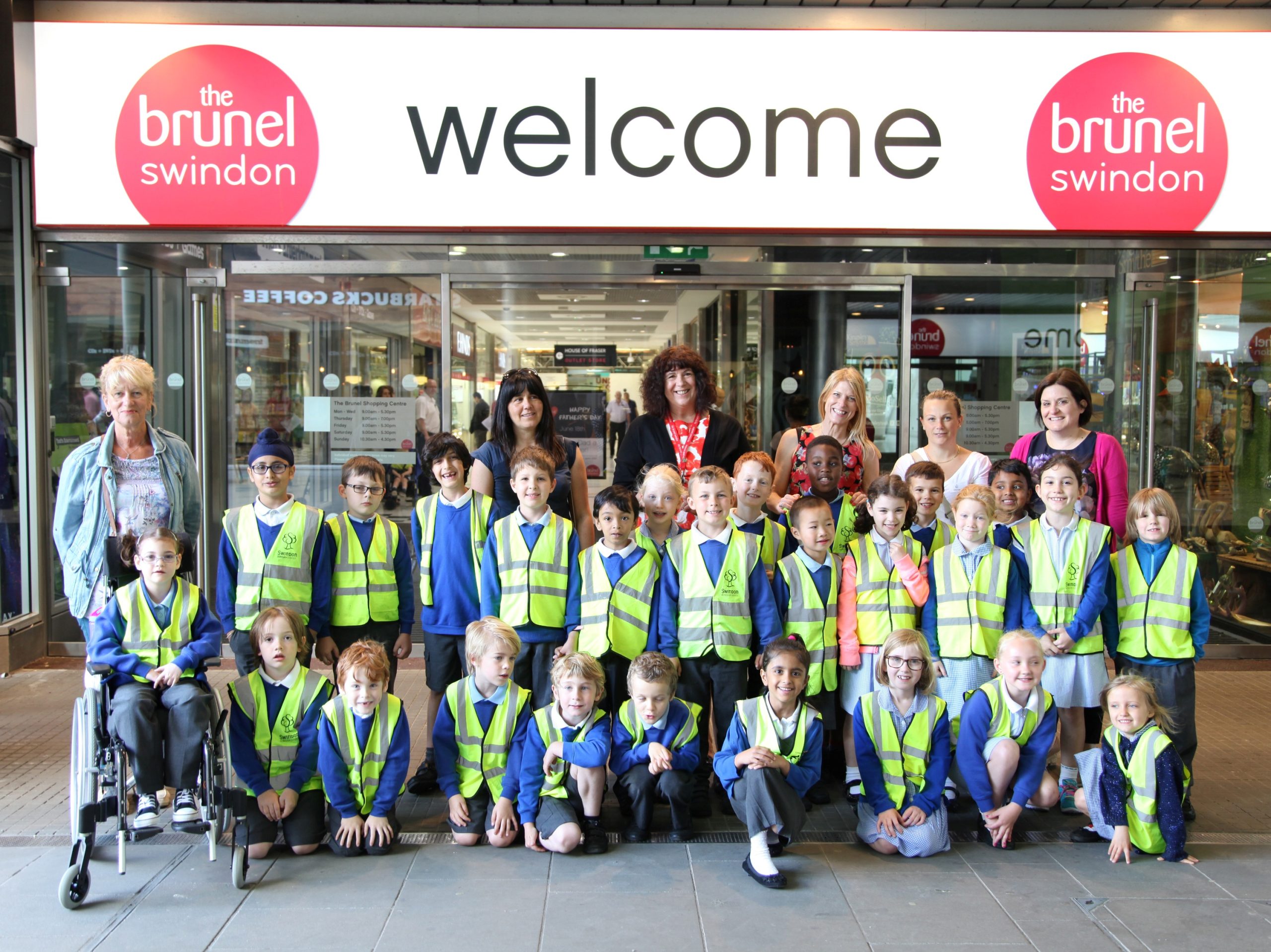 Robert-Le-Kyng-School Students