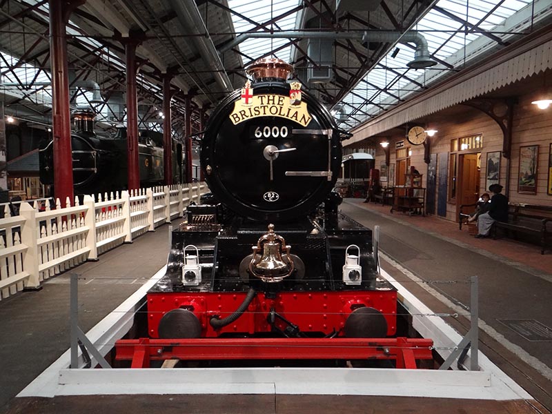 GWR locomotive King George V (KGV)