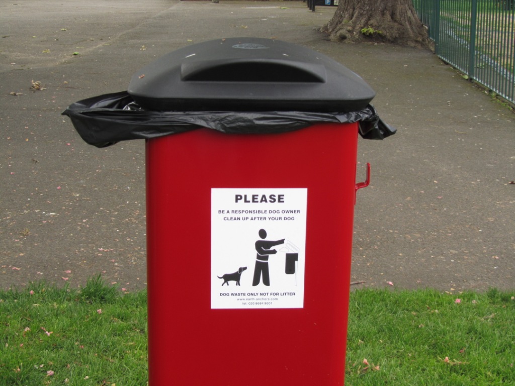 dog poo bin