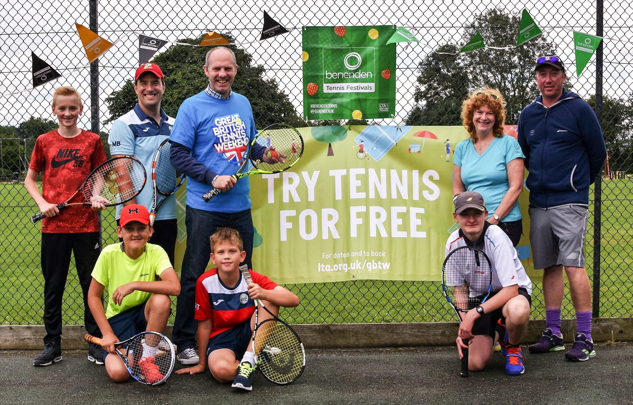 MP Justin Tomlinson Attends The Highworth Tennis Club Great British Tennis Weekend