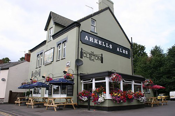 The Clifton Pub Swindon Old Town