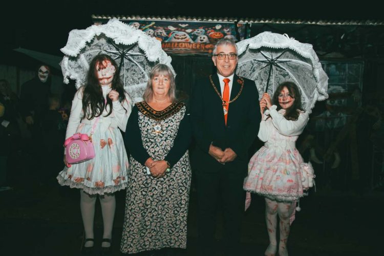 Mayor visits spooky fundraisers in Swindon this Halloween
