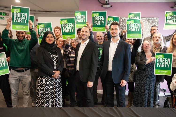 Green leader Polanski visits Swindon as two Swindon councillors defect