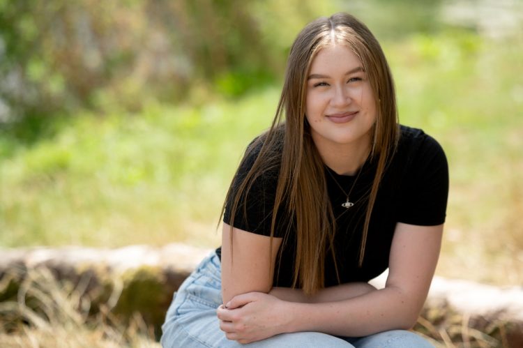 Swindon daughter joins mother’s performing arts company at 18