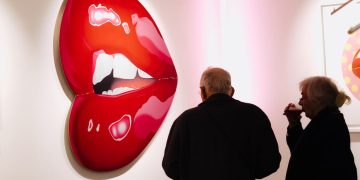 Sara Pope brings high-fashion flair to Old Town gallery