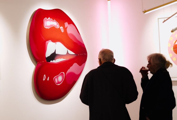 Sara Pope brings high-fashion flair to Old Town gallery