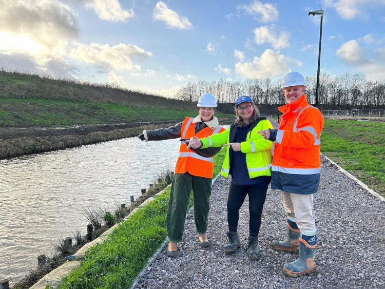 Major step for Wichelstowe canal as new section filled with water