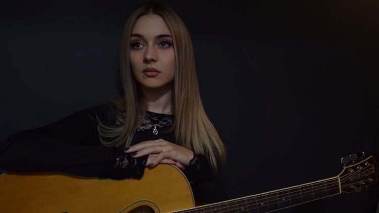 ‘One to watch’ local singer Jasmine Grace to release debut single