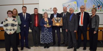 Swindon celebrates fifty years with Salzgitter as Ukraine talks begin