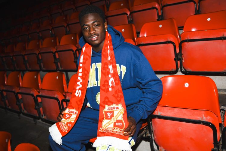 Swindon Town boost attack with loan move for Brentford winger