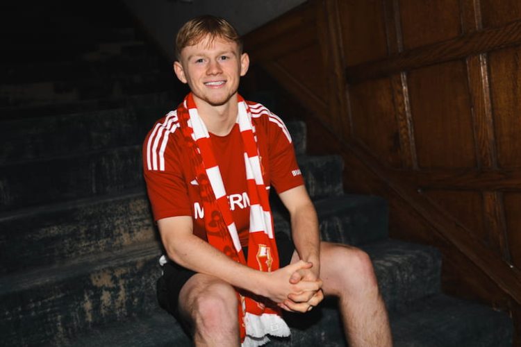 Swindon Town sign Aston Villa midfielder Aidan Borland on loan