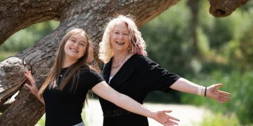 Family-run Swindon theatre school up for UK honour