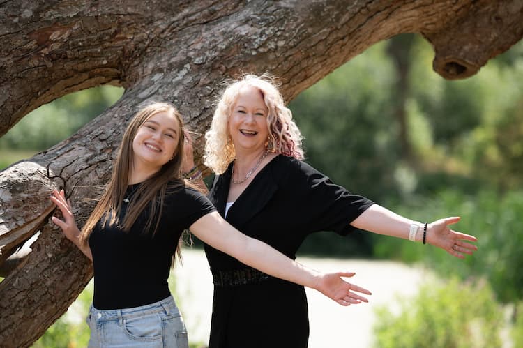 Family-run Swindon theatre school up for UK honour