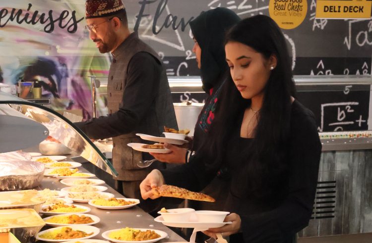 Community Unites for first Iftar at Great Western Academy