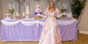 Lydiard House hosts Bridgerton fundraiser for two charities