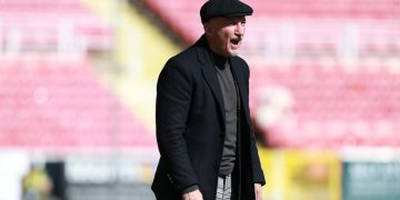 Swindon Town edge Walsall 2-1 to maintain promotion charge