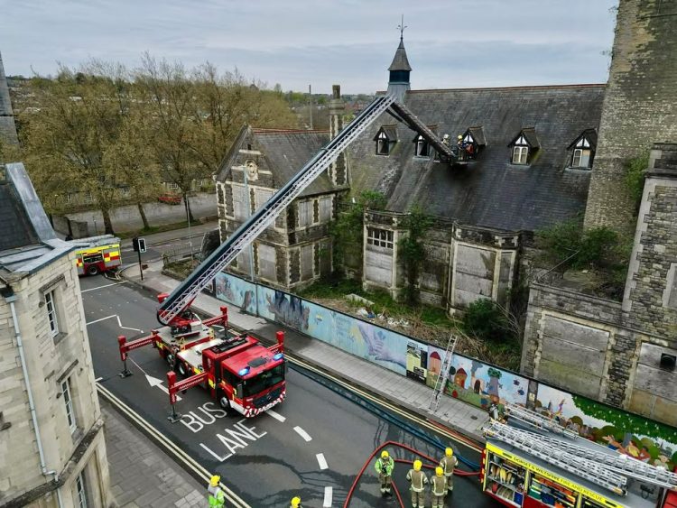 Fire crews respond to smoke at Swindon Mechanics’ Institute