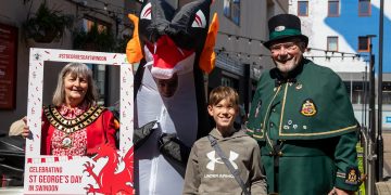Mayor calls for pride as Swindon marks St George’s Day