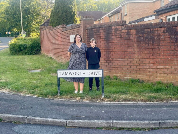 New planter thanks young Swindon litter picking star
