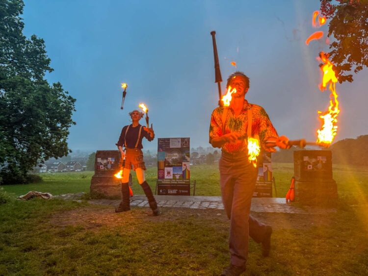 More than 200 attend early morning festival launch in Swindon