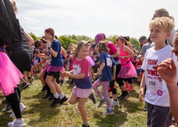 Runners get muddy at Lydiard Park Race for Life