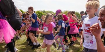 Runners get muddy at Lydiard Park Race for Life