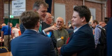Swindon enters new era as parties forced to work together