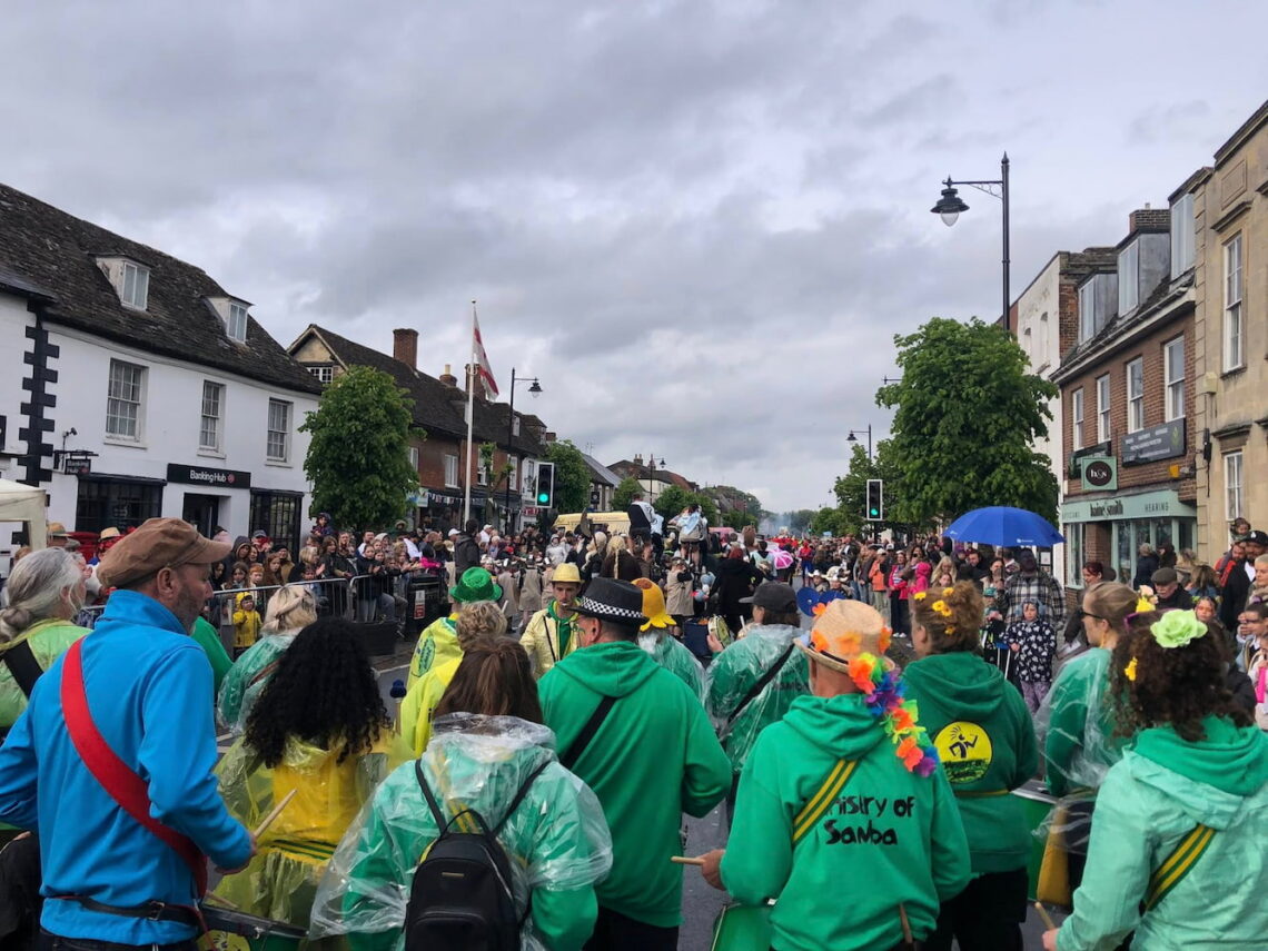 Swindon care home honours Blue Light heroes at carnival
