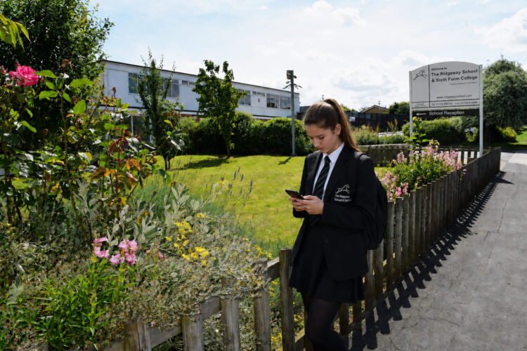 “Group chats can be weapons of mass destruction” Swindon Teacher and students divided over social media ban