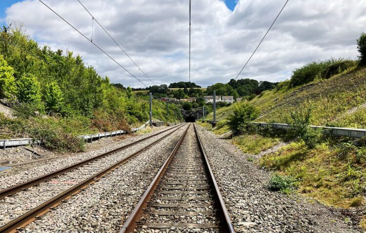 Swindon rail passengers warned of summer disruption on main line