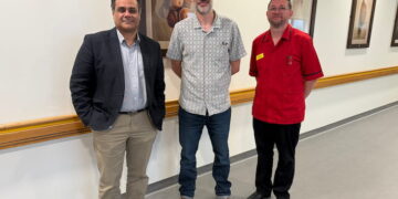 World-renowned photographer donates art to Swindon cardiac ward