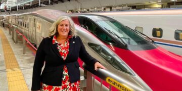 Swindon MP and transport Sec visits Japan as UK rail reform gathers pace