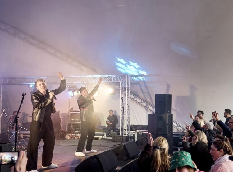 Billy & Louie to headline first ever live music event at Basset Down
