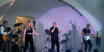 Phil Collins tribute show rocks the Town Gardens Bowl