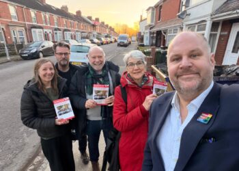Labour and Greens oppose plan to scrap Swindon’s climate committee