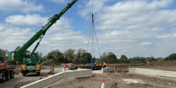 New swing bridge marks major milestone in Wichelstowe canal restoration