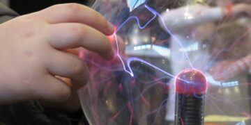 Free family science day with planetarium coming to Swindon