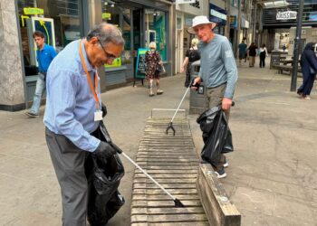 Over 230 volunteer places booked for major Swindon town clean-up