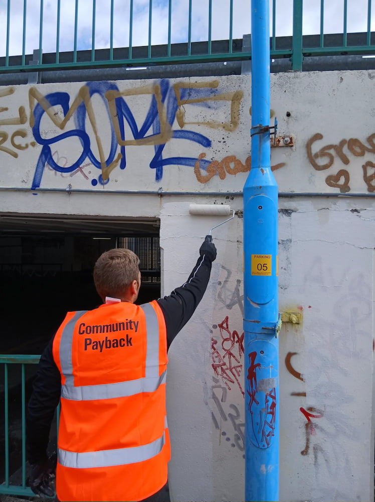 Offenders put to work removing graffiti in Swindon town centre
