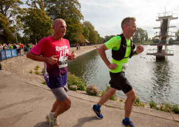 Huge gallery captures runners taking on Swindon Half Marathon