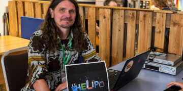 “We must reduce, reuse, repair” Swindon campaigner fights against throwaway culture