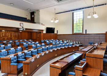 Conservatives and Reform back asylum motion as council meeting sparks political row