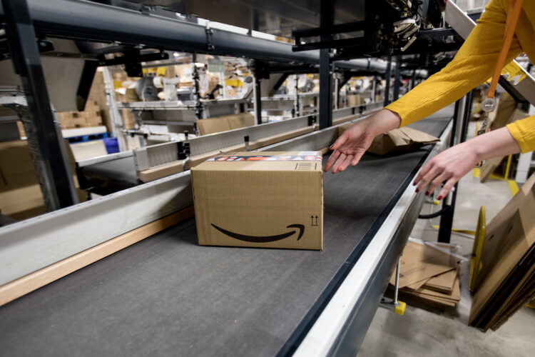 Amazon warehouse workers in Swindon get pay rise to £33,488 a year