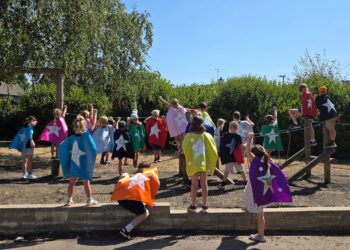 Swindon art club celebrates record summer with 380 children’s places