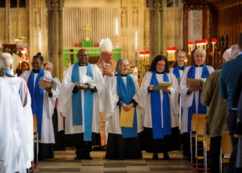 Eight new volunteer ministers licensed by Bishop of Swindon