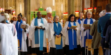 Eight new volunteer ministers licensed by Bishop of Swindon